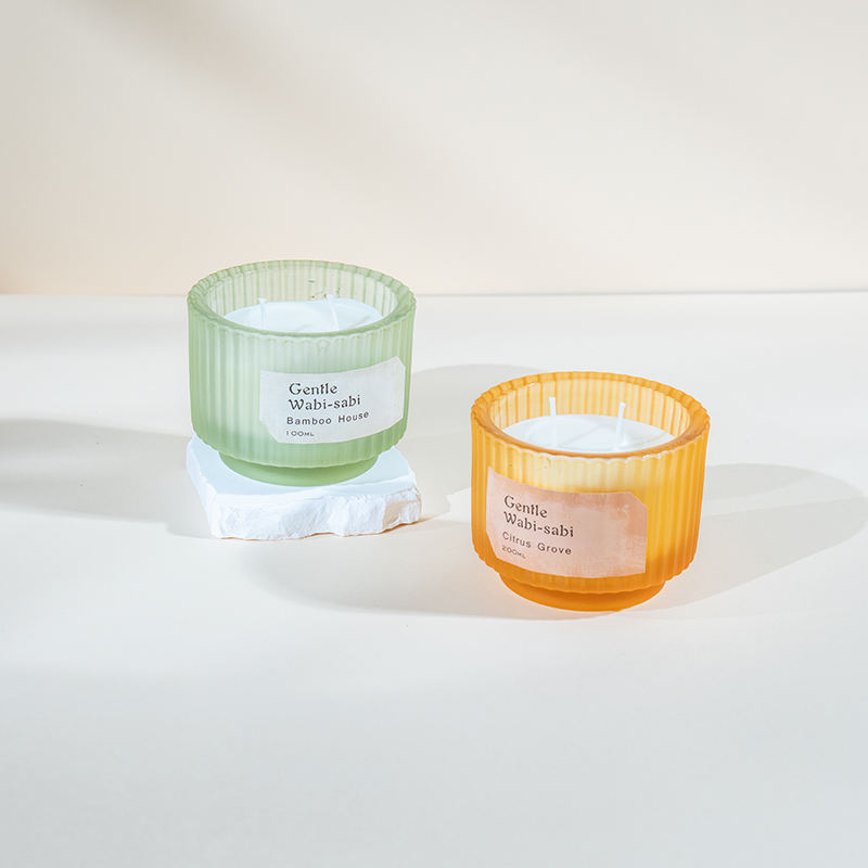 বৃত্তাকার কাচের মোমবাতির কাপ উল্লম্ব স্ট্রাইপ সুগন্ধযুক্ত মোমবাতি-ইকো সয়া মোম মোমবাতি বিক্রেতা