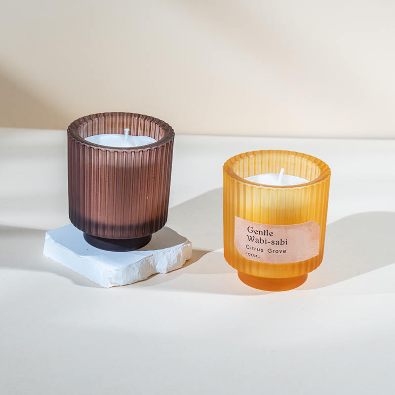 বৃত্তাকার কাচের মোমবাতির কাপ উল্লম্ব স্ট্রাইপ সুগন্ধযুক্ত মোমবাতি-ইকো সয়া মোম মোমবাতি বিক্রেতা