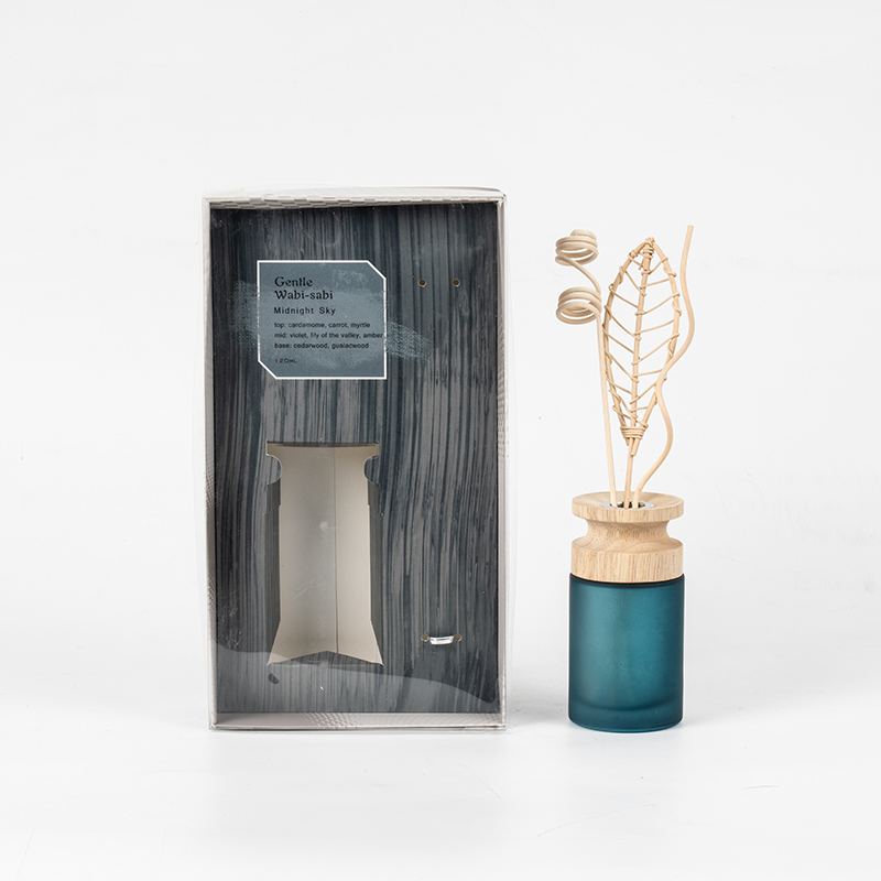 উচ্চ নলাকার কাচের ফ্লাস্ক প্রিমিয়াম রিড ডিফিউজার কাঠের স্টিক-সুগন্ধ ডিফিউজার বিক্রেতার সাথে