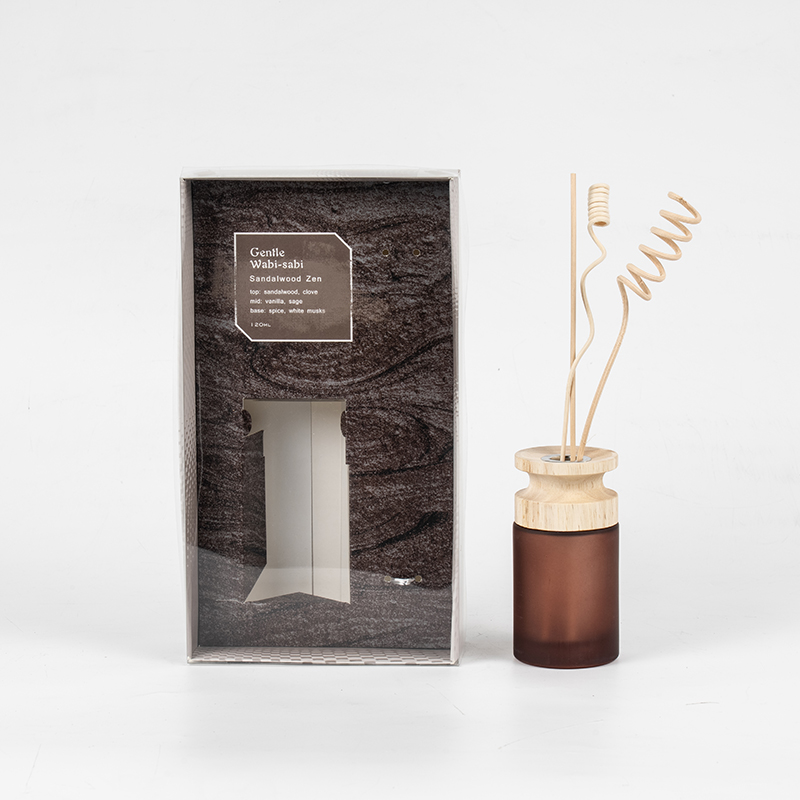 উচ্চ নলাকার কাচের ফ্লাস্ক প্রিমিয়াম রিড ডিফিউজার কাঠের স্টিক-সুগন্ধ ডিফিউজার বিক্রেতার সাথে