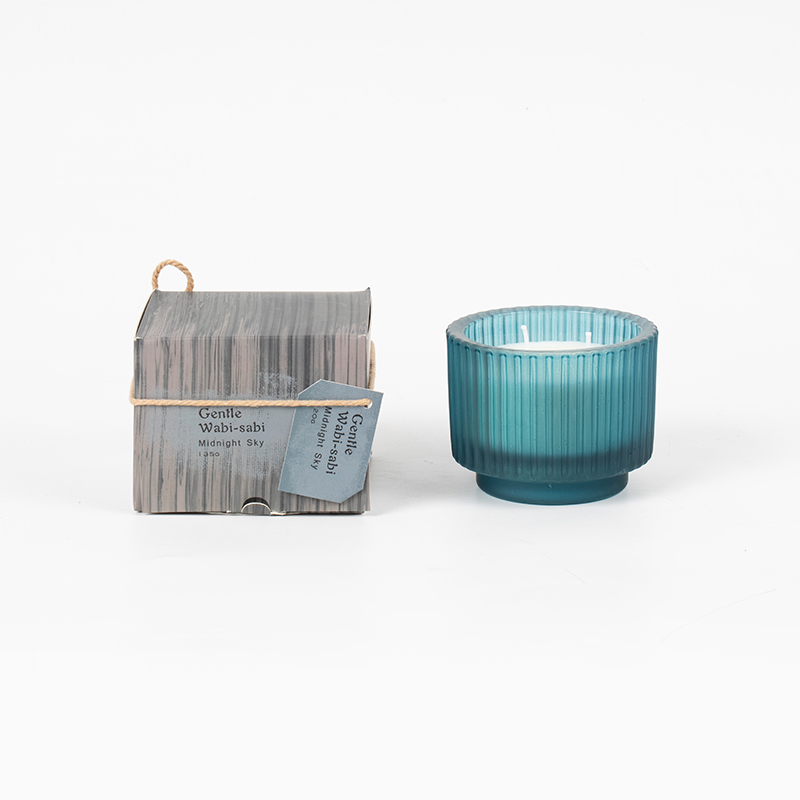 বৃত্তাকার কাচের মোমবাতির কাপ উল্লম্ব স্ট্রাইপ সুগন্ধযুক্ত মোমবাতি-ইকো সয়া মোম মোমবাতি বিক্রেতা